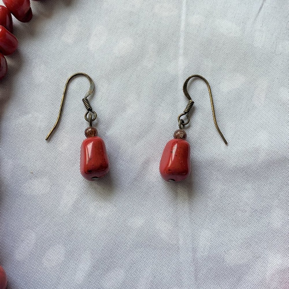 JEWELRY - 9" Apple red coral bead necklace earrings set silver pendant, western - Picture 4 of 8